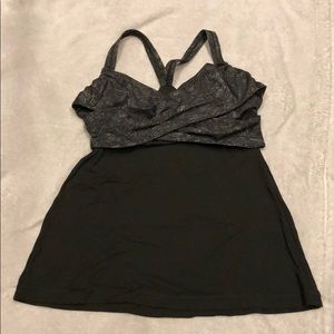 Lululemon “wrap it up” tank in gator green size 8